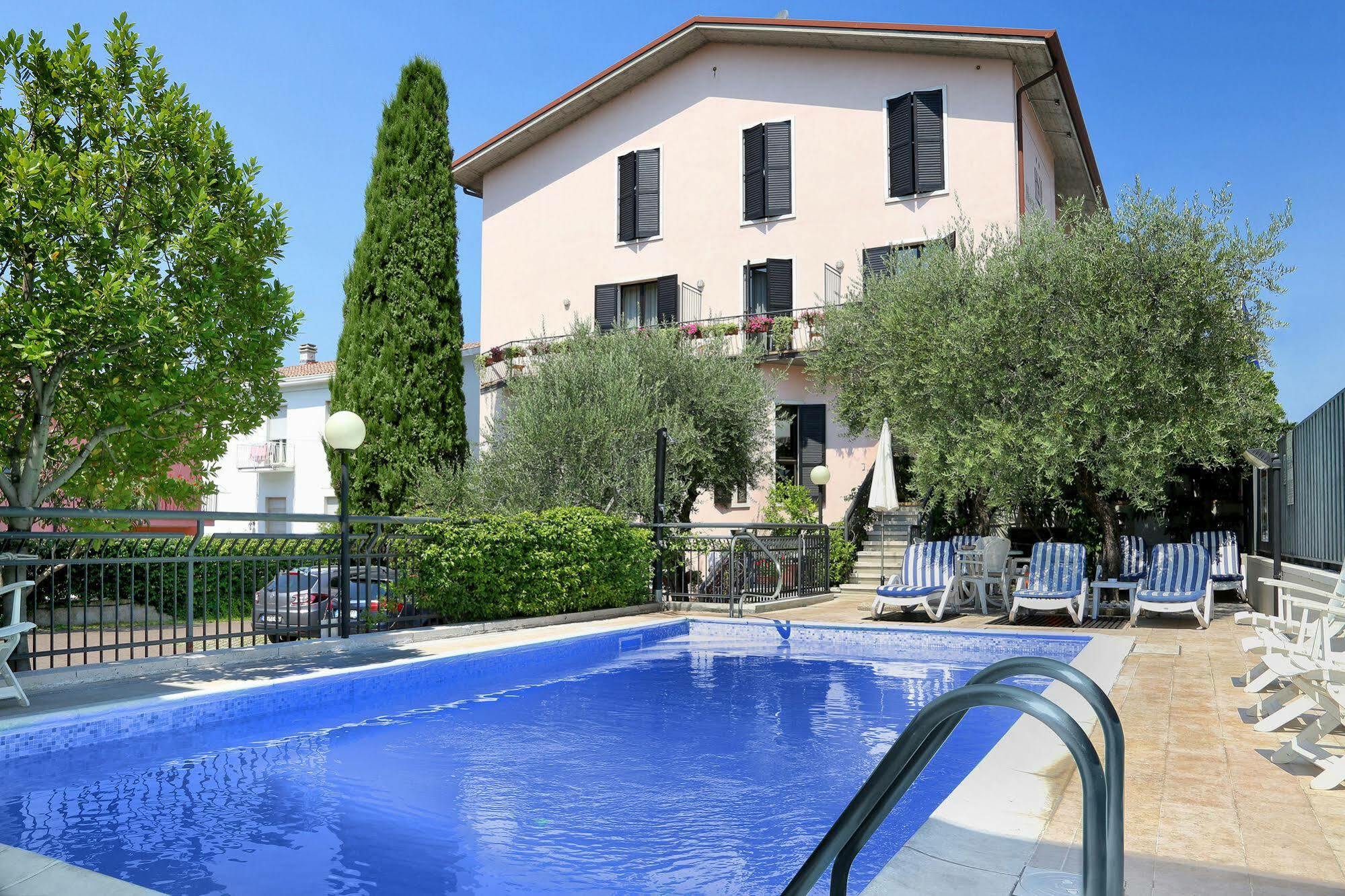 Hotel Santa Maria - Bardolino Town Center 外观 照片